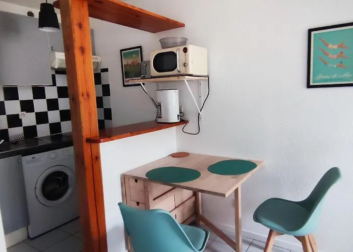 Apartment Studio Bordeaux דירה *